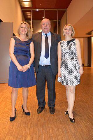 MdB-Heinrich Zertik untersttzt Lilia Netzel und Natalie Siegle, Veranstaltung der LmdR - Landsmannschaft der Deutschen aus Russland e.V